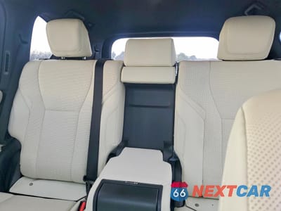 Zdjęcie 10 z 13 samochodu: 2024 LEXUS LX 600 LUXURY VIN:JTJGB7CX6R4047465 - miniatura