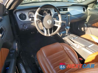 Zdjęcie 8 z 12 samochodu: 2010 FORD MUSTANG VIN:1ZVBP8EN3A5133117 - miniatura