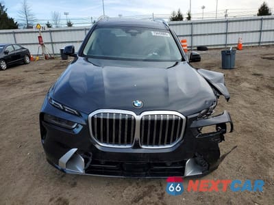 Piąte zdjęcie samochodu w środku: 2026 BMW X7 XDRIVE40I VIN:5UX23EM0XT9158349 - miniatura