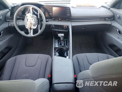 Zdjęcie 8 z 12 samochodu: 2025 HYUNDAI ELANTRA BLUE VIN:KMHLM4DJ4SU177945 - miniatura