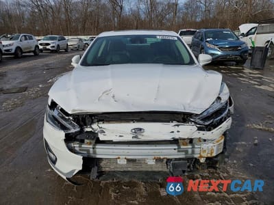 Piąte zdjęcie samochodu w środku: 2020 FORD FUSION TITANIUM VIN:3FA6P0D98LR137745 - miniatura