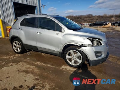 Czwarte zdjęcie samochodu z boku: 2015 CHEVROLET TRAX LTZ VIN:3GNCJTSBXFL170492 - miniatura