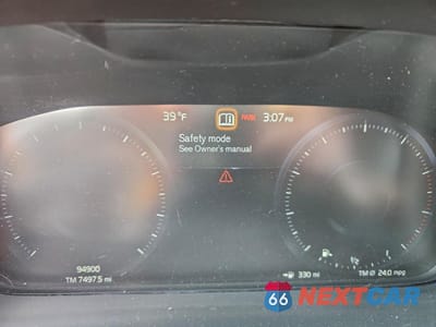 Zdjęcie 9 z 13 samochodu: 2021 VOLVO XC40 T5 R-DESIGN VIN:YV4162UM2M2460389 - miniatura