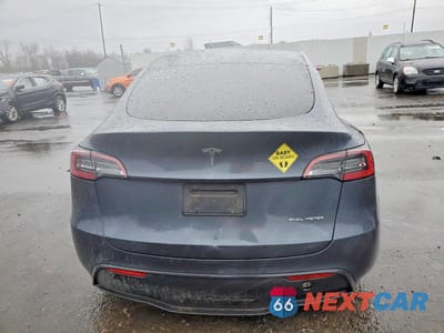 Zdjęcie 6 z 12 samochodu: 2023 TESLA MODEL Y VIN:7SAYGDEE0PA074010 - miniatura