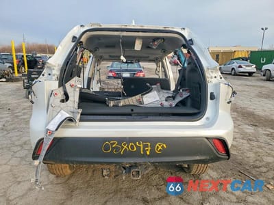 Zdjęcie 6 z 12 samochodu: 2023 TOYOTA HIGHLANDER XLE VIN:5TDKDRBH0PS038047 - miniatura