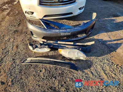 Zdjęcie 12 z 12 samochodu: 2012 TOYOTA COROLLA BASE VIN:2T1BU4EE4CC893373 - miniatura