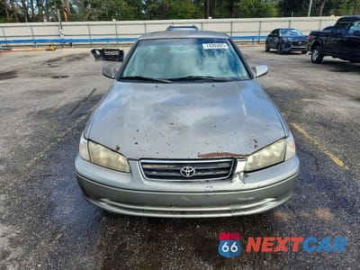 Piąte zdjęcie samochodu w środku: 2000 TOYOTA CAMRY LE VIN:4T1BG22K6YU669517 - miniatura