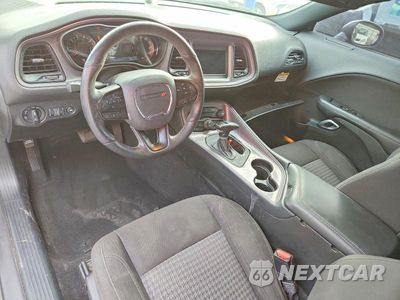 Zdjęcie 8 z 11 samochodu: 2023 DODGE CHALLENGER SXT VIN:2C3CDZAGXPH637828 - miniatura