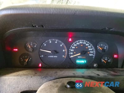 Zdjęcie 9 z 12 samochodu: 2004 JEEP GRAND CHEROKEE LAREDO VIN:1J4GW48S74C128101 - miniatura