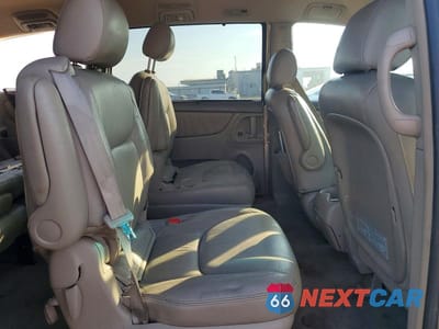 Zdjęcie 11 z 12 samochodu: 2004 TOYOTA SIENNA XLE VIN:5TDZA22C74S213120 - miniatura