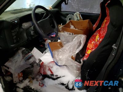 Zdjęcie 7 z 12 samochodu: 1996 CHEVROLET BLAZER VIN:1GNDT13W0T2222973 - miniatura