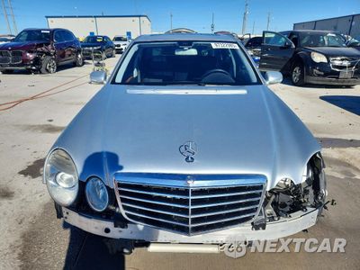 Piąte zdjęcie samochodu w środku: 2008 MERCEDES-BENZ E 550 VIN:WDBUF72X38B233095 - miniatura