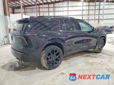 Trzecie zdjęcie samochodu z tyłu: 2025 CHEVROLET TRAVERSE RS VIN:1GNERLRS7SJ235999 - miniatura