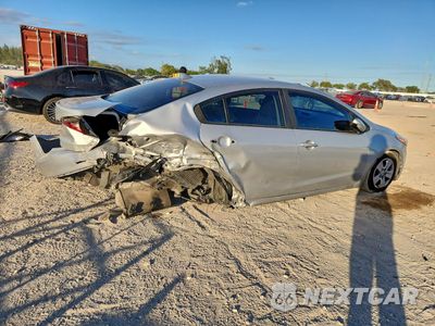 Trzecie zdjęcie samochodu z tyłu: 2018 KIA FORTE LX VIN:3KPFK4A75JE236126 - miniatura