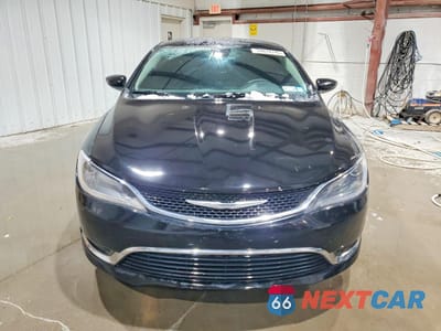 Piąte zdjęcie samochodu w środku: 2015 CHRYSLER 200 LIMITED VIN:1C3CCCAB7FN576786 - miniatura