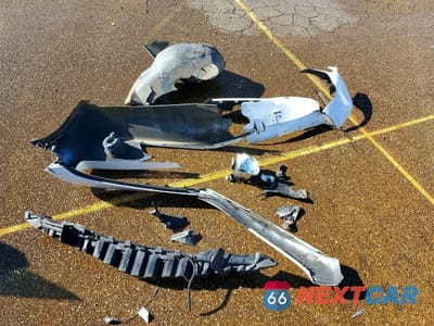 Zdjęcie 12 z 13 samochodu: 2013 CHEVROLET CAMARO LS VIN:2G1FA1E33D9136840 - miniatura