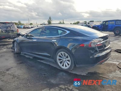 Drugie zdjęcie samochodu z przodu: 2016 TESLA MODEL S VIN:5YJSA1E28GF131971 - miniatura