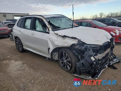 Czwarte zdjęcie samochodu z boku: 2026 BMW X5 XDRIVE40I VIN:5UX23EU0XT9133774 - miniatura