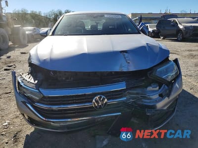 Piąte zdjęcie samochodu w środku: 2024 VOLKSWAGEN JETTA SE VIN:3VWEM7BU8RM049263 - miniatura