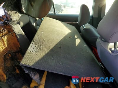 Zdjęcie 10 z 11 samochodu: 2019 TOYOTA CAMRY LE VIN:4T1B31HK0KU511467 - miniatura