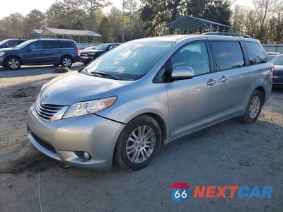 2016 TOYOTA SIENNA XLE 8-PASSENGER 5TDYK3DC0GS724314 - główne zdjęcie licytacji z USA - miniatura
