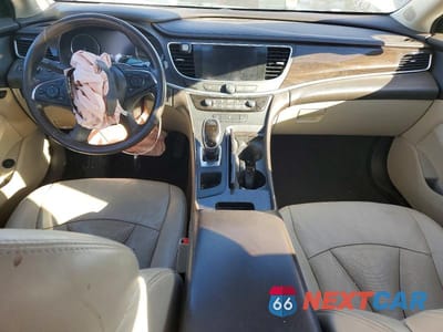 Zdjęcie 8 z 11 samochodu: 2017 BUICK LACROSSE PREMIUM VIN:1G4ZR5SS8HU136501 - miniatura