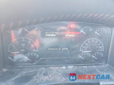Zdjęcie 8 z 10 samochodu: 2025 VOLVO VN VNL VIN:4V4NC9EH3SN669499 - miniatura
