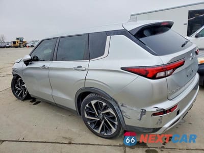 Drugie zdjęcie samochodu z przodu: 2023 MITSUBISHI OUTLANDER SE VIN:JA4J3UA81PZ012021 - miniatura