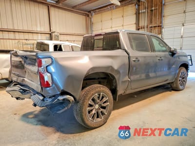 Trzecie zdjęcie samochodu z tyłu: 2022 CHEVROLET SILVERADO LTD K1500 LT VIN:3GCUYDED7NG132110 - miniatura