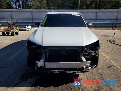 Piąte zdjęcie samochodu w środku: 2019 AUDI Q7 PRESTIGE VIN:WA1VAAF73KD046960 - miniatura