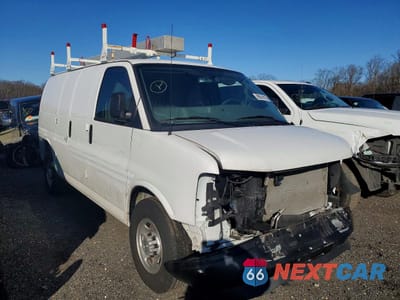 Czwarte zdjęcie samochodu z boku: 2025 CHEVROLET EXPRESS G3500 VIN:1GCZGGF7XS1105299 - miniatura