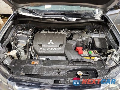 Zdjęcie 11 z 13 samochodu: 2015 MITSUBISHI OUTLANDER GT VIN:JA4JZ4AX0FZ013651 - miniatura