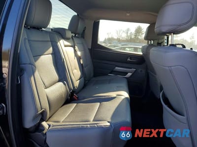 Zdjęcie 10 z 11 samochodu: 2024 TOYOTA TUNDRA CREWMAX SR VIN:5TFLA5DB1RX151856 - miniatura