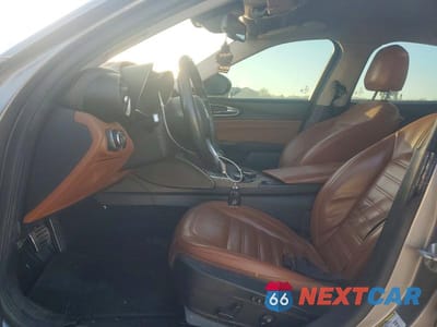 Zdjęcie 7 z 11 samochodu: 2018 ALFA ROMEO GIULIA TI VIN:ZARFAECN4J7565376 - miniatura