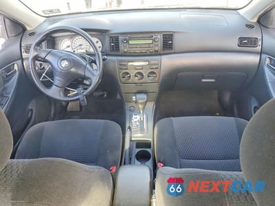Zdjęcie 8 z 12 samochodu: 2005 TOYOTA COROLLA S VIN:2T1BR32E25C472285 - miniatura