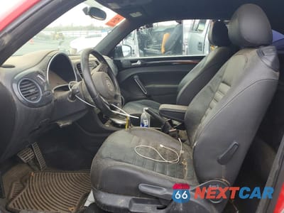 Zdjęcie 7 z 12 samochodu: 2012 VOLKSWAGEN BEETLE TURBO VIN:3VWVA7ATXCM607199 - miniatura