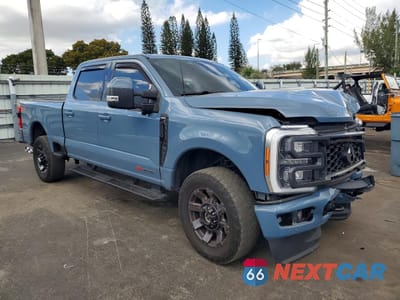 Czwarte zdjęcie samochodu z boku: 2023 FORD F250 SUPER DUTY VIN:1FT8W2BM2PEC97024 - miniatura
