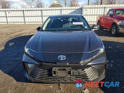 Piąte zdjęcie samochodu w środku: 2025 TOYOTA CAMRY LE VIN:4T1DAACK8SU072881 - miniatura