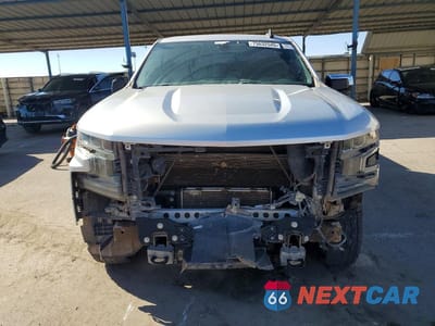 Piąte zdjęcie samochodu w środku: 2020 CHEVROLET SILVERADO K1500 LT VIN:3GCUYDET2LG287149 - miniatura