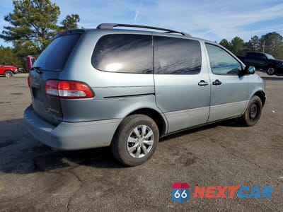 Trzecie zdjęcie samochodu z tyłu: 2000 TOYOTA SIENNA LE VIN:4T3ZF13C0YU267700 - miniatura