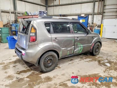 Trzecie zdjęcie samochodu z tyłu: 2011 KIA SOUL + VIN:KNDJT2A29B7238074 - miniatura
