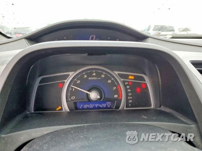 Zdjęcie 9 z 11 samochodu: 2008 HONDA CIVIC LX VIN:2HGFG12658H549652 - miniatura