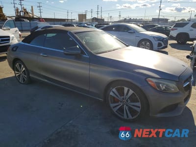Czwarte zdjęcie samochodu z boku: 2017 MERCEDES-BENZ C 300 VIN:WDDWK4JBXHF504176 - miniatura