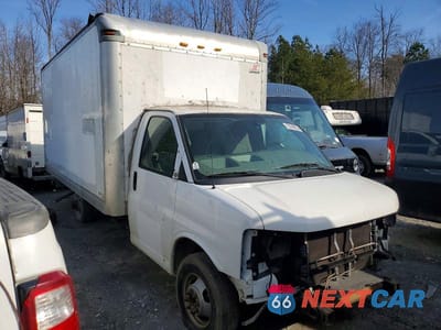 Czwarte zdjęcie samochodu z boku: 2014 CHEVROLET EXPRESS G3500 VIN:1GB3G4CG7E1173903 - miniatura