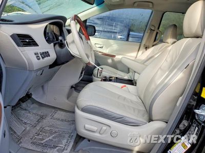 Zdjęcie 7 z 13 samochodu: 2011 TOYOTA SIENNA XLE VIN:5TDYK3DC1BS115144 - miniatura