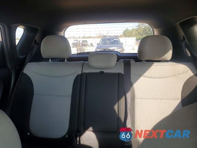 Zdjęcie 10 z 13 samochodu: 2016 KIA SOUL + VIN:KNDJP3A54G7409888 - miniatura