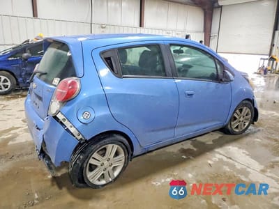 Trzecie zdjęcie samochodu z tyłu: 2014 CHEVROLET SPARK 1LT VIN:KL8CD6S9XEC535786 - miniatura