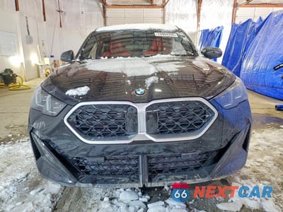 Piąte zdjęcie samochodu w środku: 2025 BMW X2 XDRIVE28I VIN:WBX63GM03S5333693 - miniatura