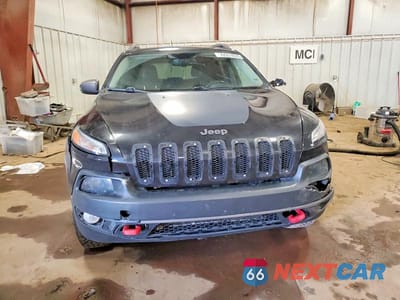 Piąte zdjęcie samochodu w środku: 2016 JEEP CHEROKEE TRAILHAWK VIN:1C4PJMBS8GW208779 - miniatura