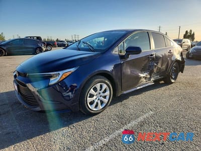 2026 TOYOTA COROLLA LE JTDBCMFE2T3132755 - główne zdjęcie licytacji z USA - miniatura